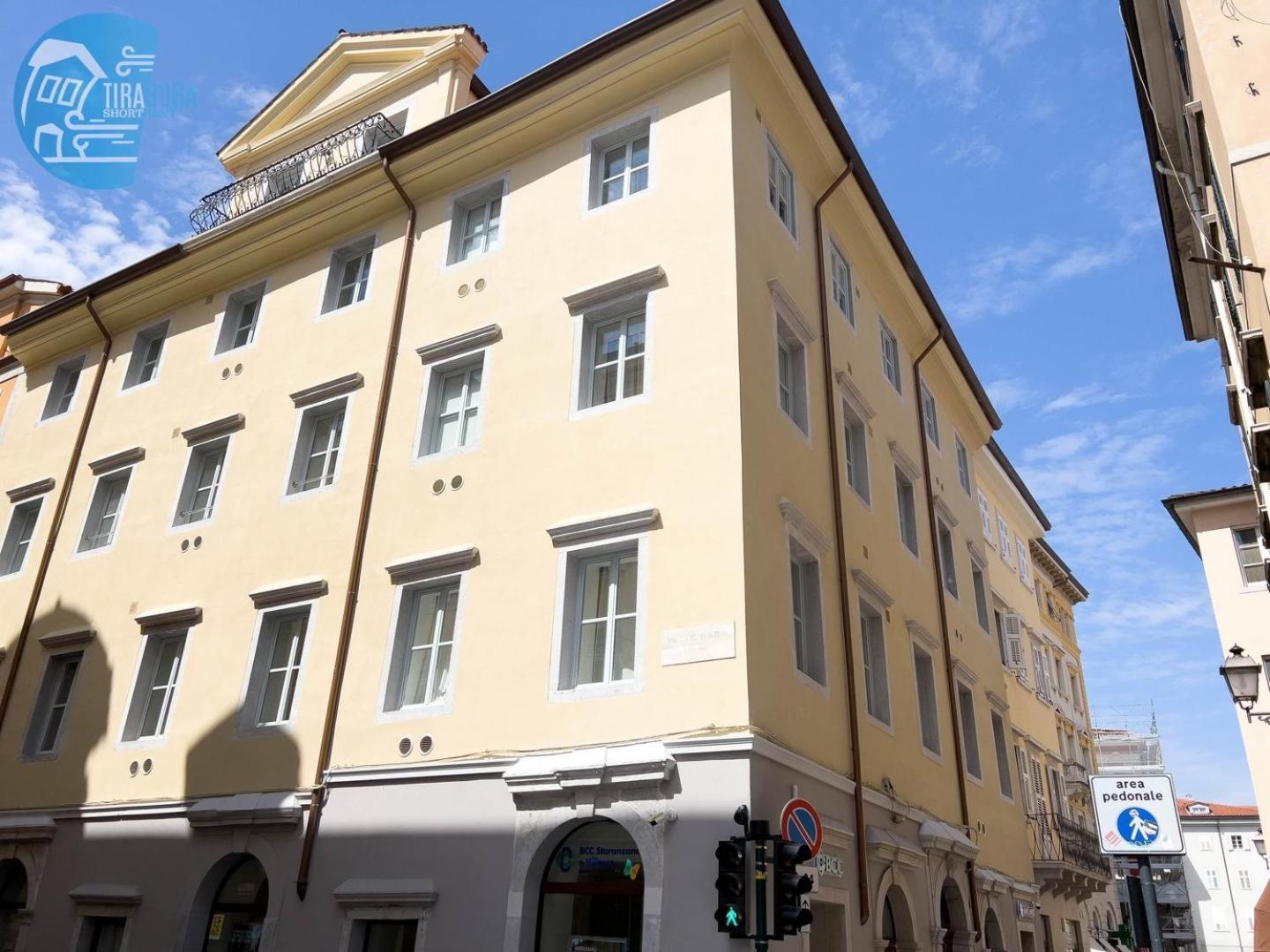 Cavana 10 Tirabora Short Rent Trieste Exterior foto